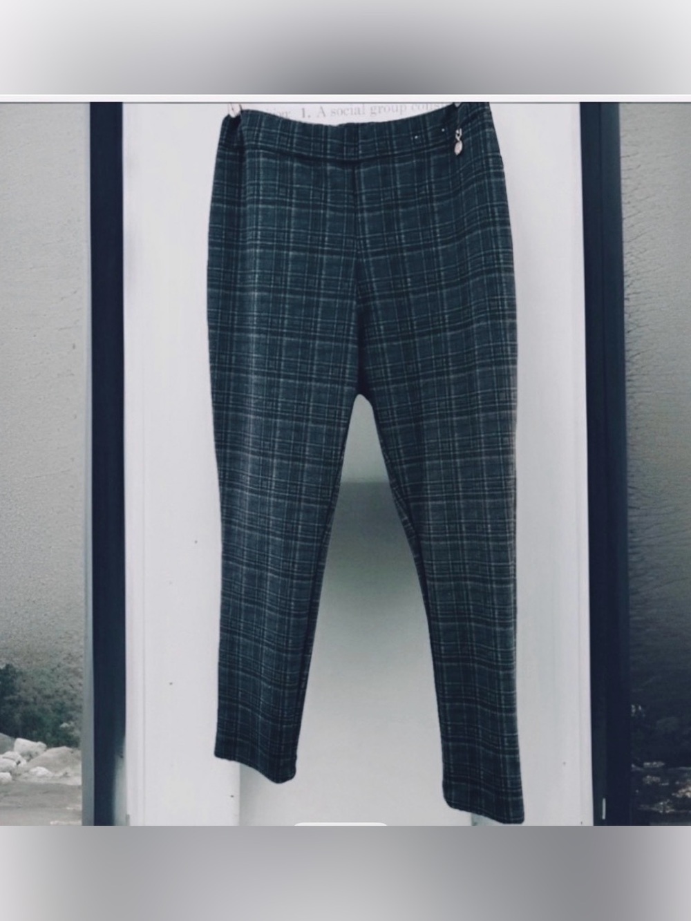 Tommy Hilfiger Woman’s 14, Blue Checkered Pull On Waist Slim Skinny Dress Pants